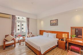 Seavitel Beach Hotel Da Nang