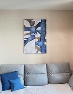 Uptown Parksuites Tower One