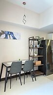 Uptown Parksuites Tower One