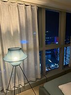 Uptown Parksuites Tower One