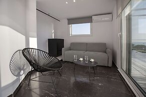 Luxury penthouse with stunning riviera view by GHH