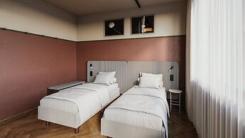 Bob W Helsinki Kamppi