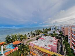 Kuzuri Kwetu Beachfront Apartments