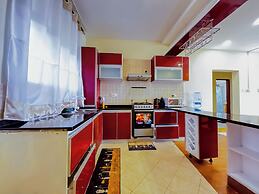 Kuzuri Kwetu Beachfront Apartments