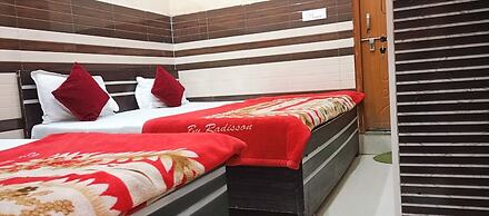 Hotel Gayatri palace Vrindavan