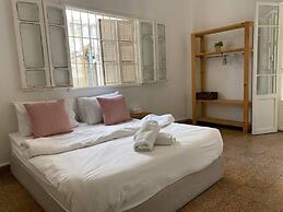 Boho Studios & Apts in Mar Mikhael