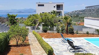 Villa with S. Pool Theologos by GHH