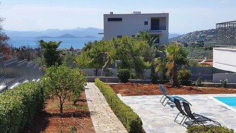 Villa with S. Pool Theologos by GHH
