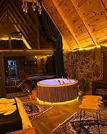 Stiela Suit Bungalov