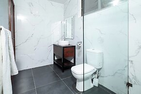 Harry's Kisumu Oasis