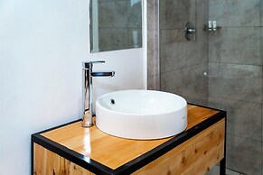 Harry's Kisumu Oasis