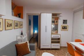 Ancient Thissio by GHH