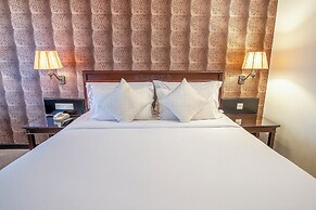 ARTOTEL Suites Aquila Bandung