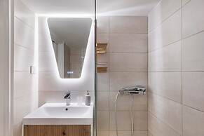Viora Stunning Deluxe Studio in Athens