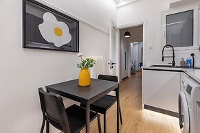 Viora Stunning Deluxe Studio in Athens