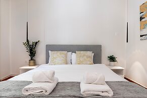 Viora Stunning Deluxe Studio in Athens