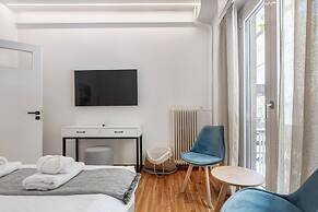 Viora Stunning Deluxe Studio in Athens