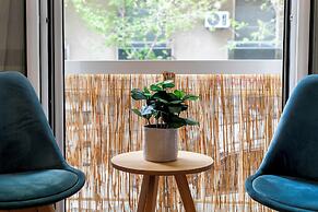 Viora Stunning Deluxe Studio in Athens