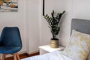 Viora Stunning Deluxe Studio in Athens