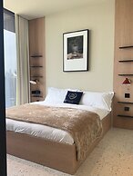 SIMPLY COMFORT Upside Living Burj View