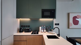SIMPLY COMFORT Upside Living Burj View