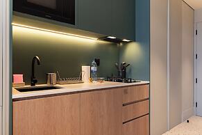 SIMPLY COMFORT Upside Living Burj View