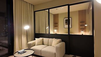 SIMPLY COMFORT Upside Living Burj View