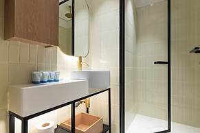 SIMPLY COMFORT Upside Living Burj View