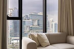 SIMPLY COMFORT Upside Living Burj View