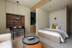 SIMPLY COMFORT Upside Living Burj View