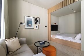 SIMPLY COMFORT Upside Living Burj View