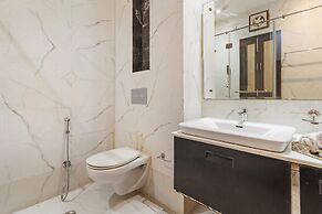 MIRANDA by AKAMA STAYS