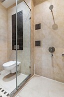 MIRANDA by AKAMA STAYS