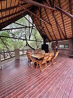 Singwe Private Safari lodge