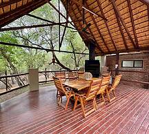 Singwe Private Safari lodge