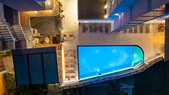 Mario Apartments