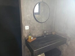 Amphora Thalassa Seaview Gem w Private Jacuzzi