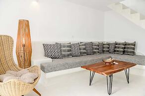 Amphora Thalassa Seaview Gem w Private Jacuzzi