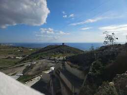 Amphora Thalassa Seaview Gem w Private Jacuzzi