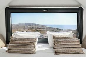 Amphora Thalassa Seaview Gem w Private Jacuzzi