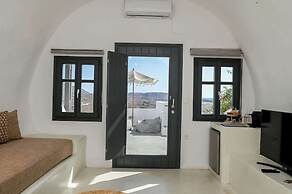 Amphora Meltemi Seaview Gem w Private Jacuzzi