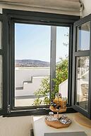Amphora Meltemi Seaview Gem w Private Jacuzzi