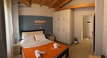 Villa Orestis - Stoupa Seaview Gem