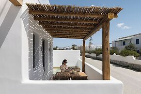 Solmar Suites