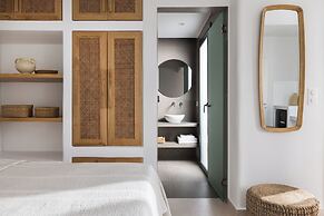 Solmar Suites
