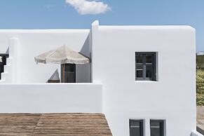Solmar Suites