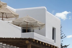 Solmar Suites