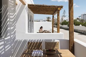 Solmar Suites