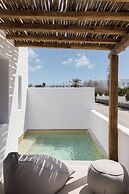 Solmar Suites