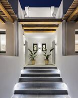 Solmar Suites